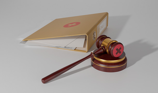 ¿Afectan el género, la experiencia y la carga de trabajo en las decisiones judiciales sobre violencia de género?